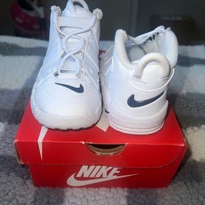 Nike air sneakers white & navy blue worn once . In good condition toddler size